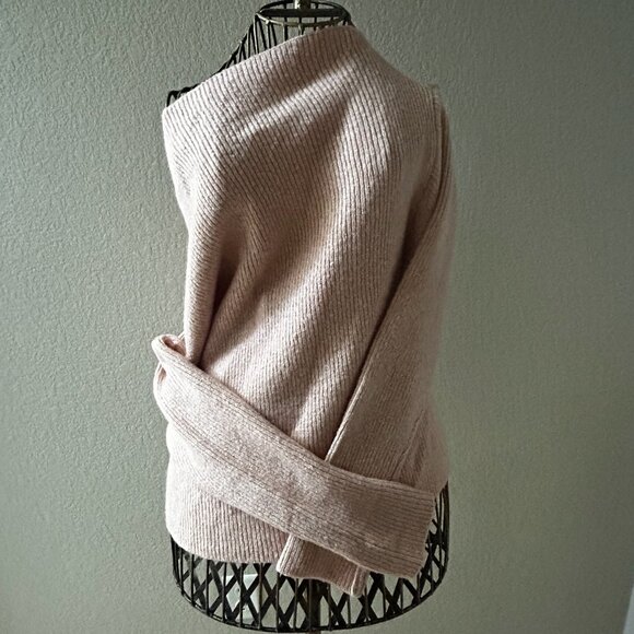 NWT Treasure & Bond Super Soft Off The Shoulder Relaxed Fit Sweater Size S - Picture 6 of 9